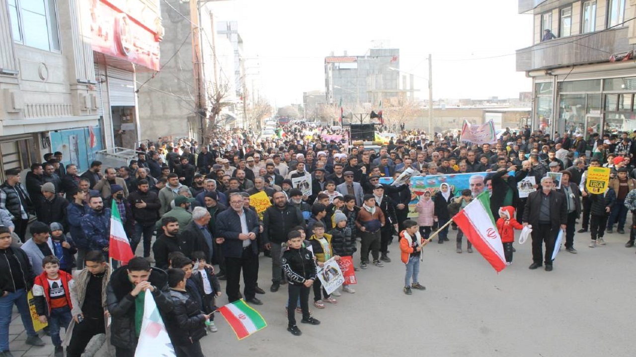 تصاویری از راهپیمایی ۲۲ بهمن ۱۴۰۲ در شهر مرزی بازرگان