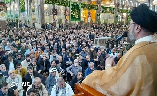 اهدای گل به زائران در کربلا به همت مهردشتی ها+عکس