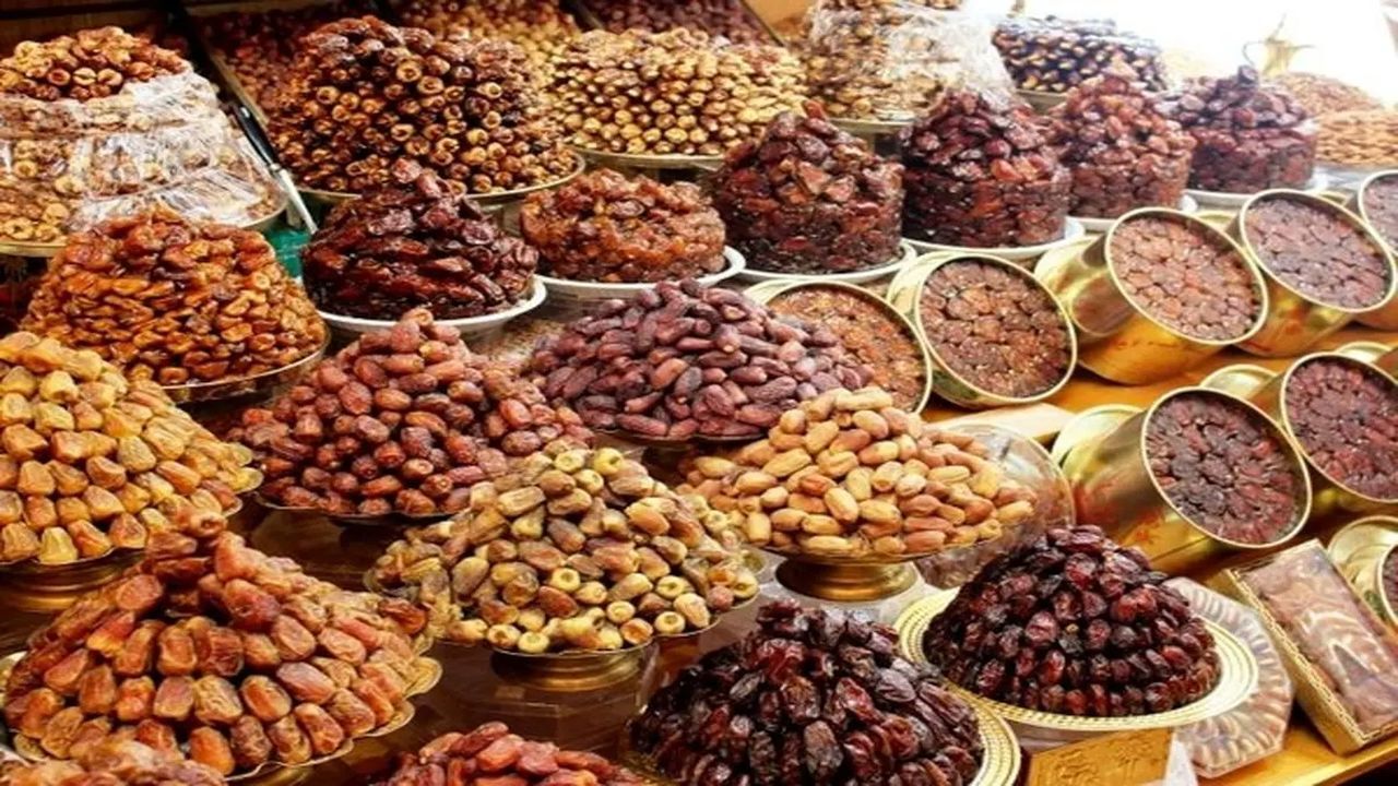 خرمای مورد نیاز ماه مبارک رمضان در استان سمنان ذخیره سازی شد