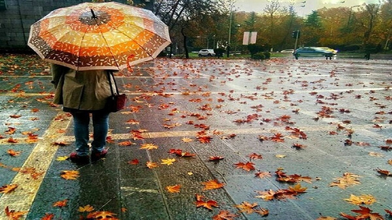 بارش پراکنده باران و کاهش دمای هوا در همدان از شنبه