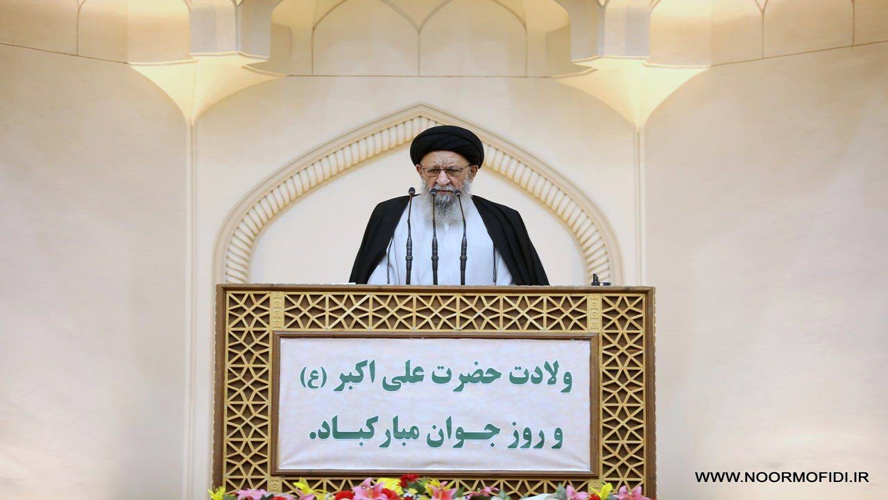 مردم پای نظام و انقلاب ایستاده اند