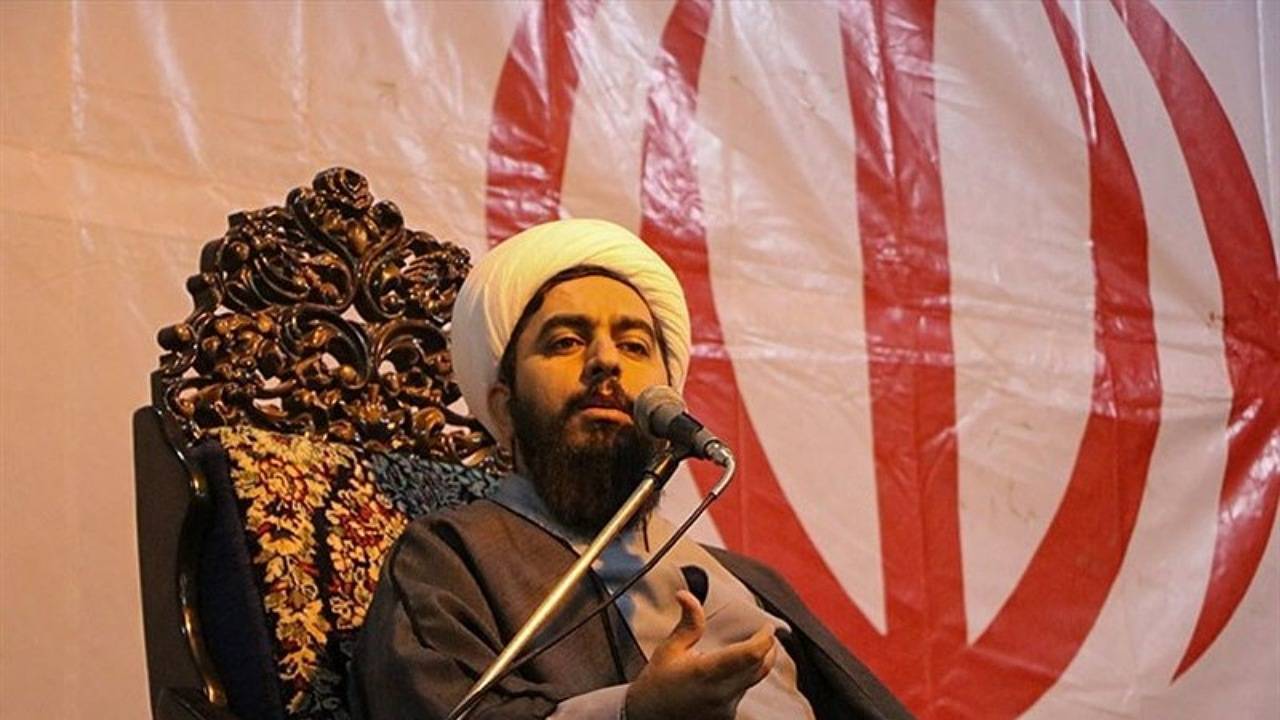 فریب شبهه‌افکنی دشمن را نخوریم