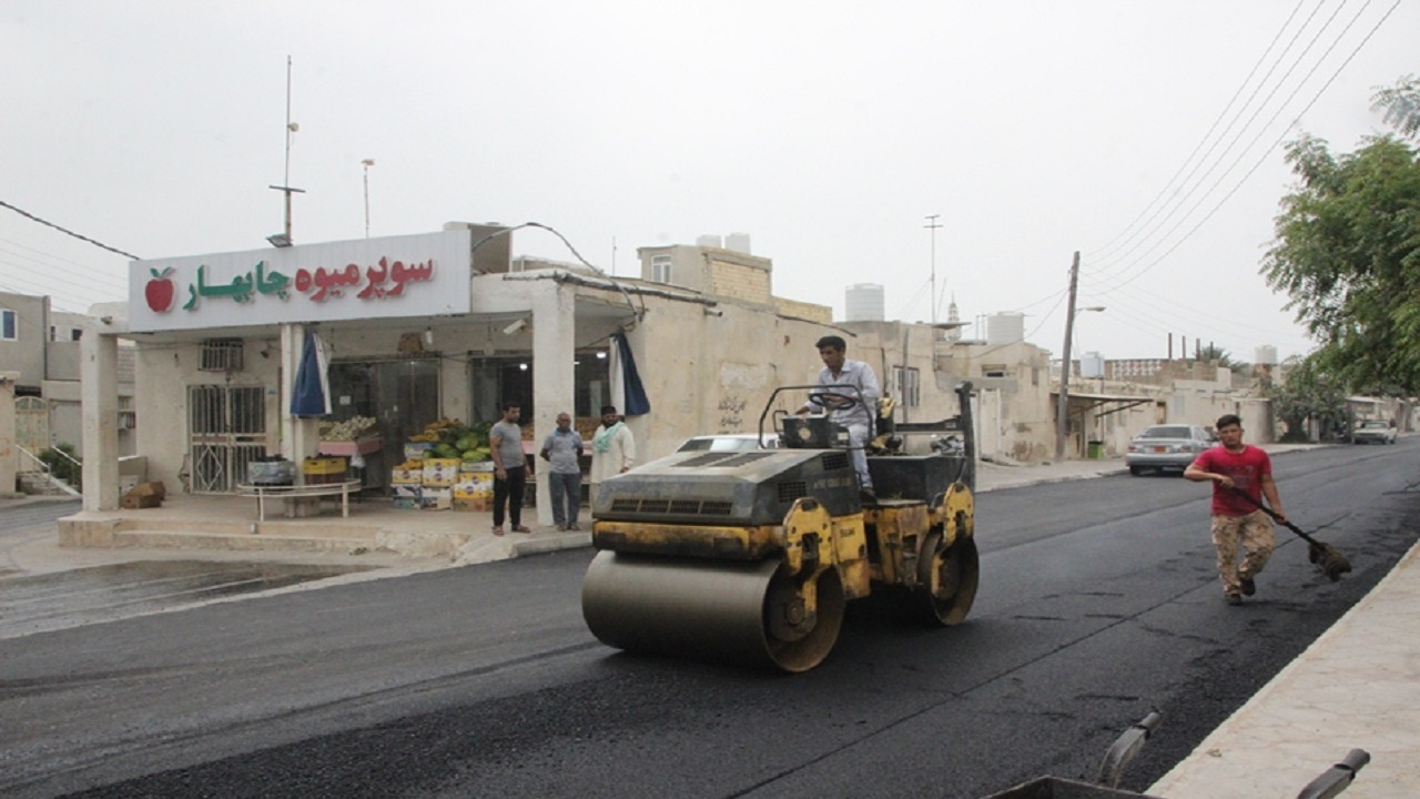 ۲۵۰ هزار مترمربع از معابر چابهار آسفالت شد