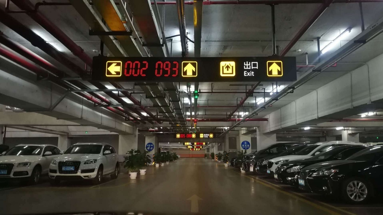احداث پارکینگ طبقاتی در بافت تاریخی قم ۶۰ درصد پیشرفت فیزیکی دارد