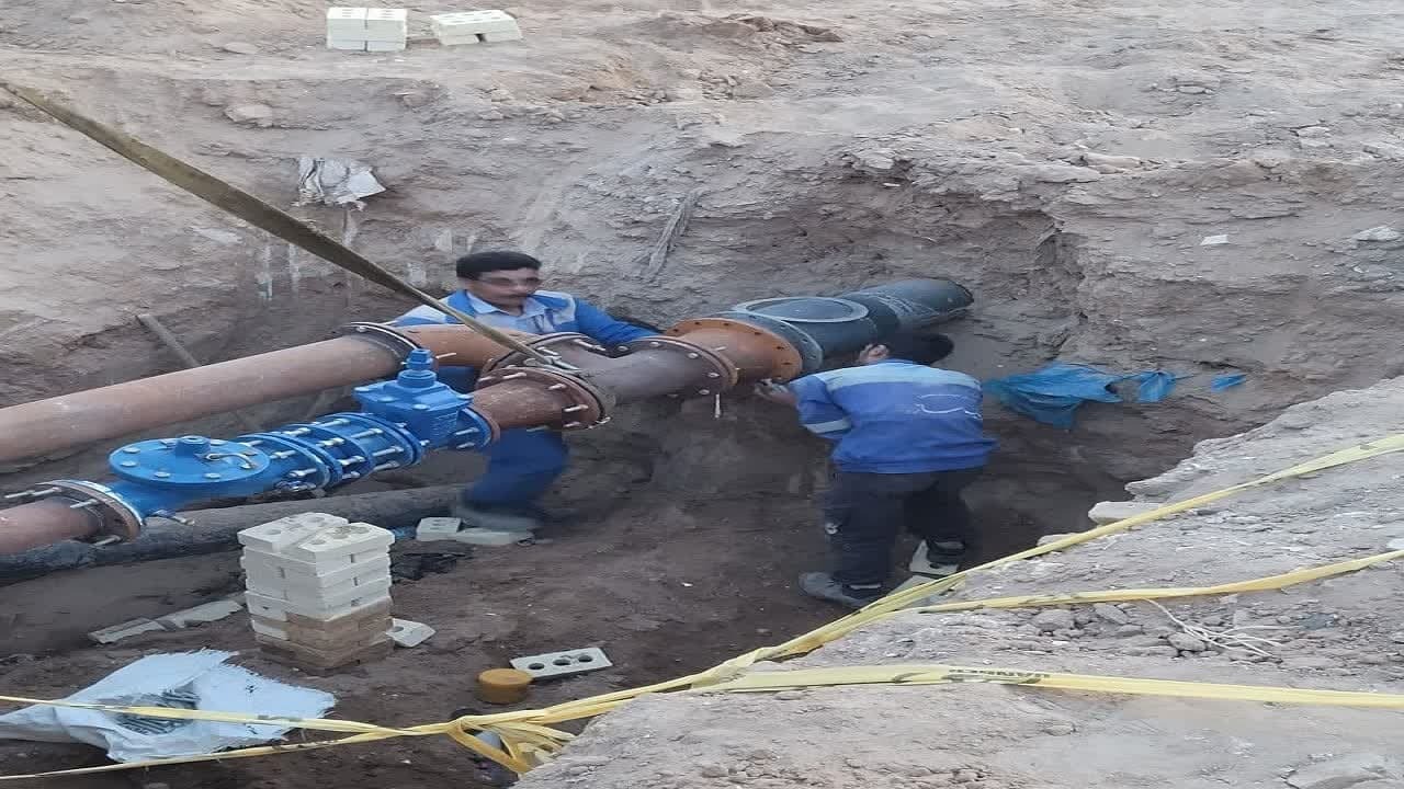 حدود پنج هزار و ۵۰۰ متر اصلاح و توسعه شبکه آبرسانی در منطقه شهری بافق