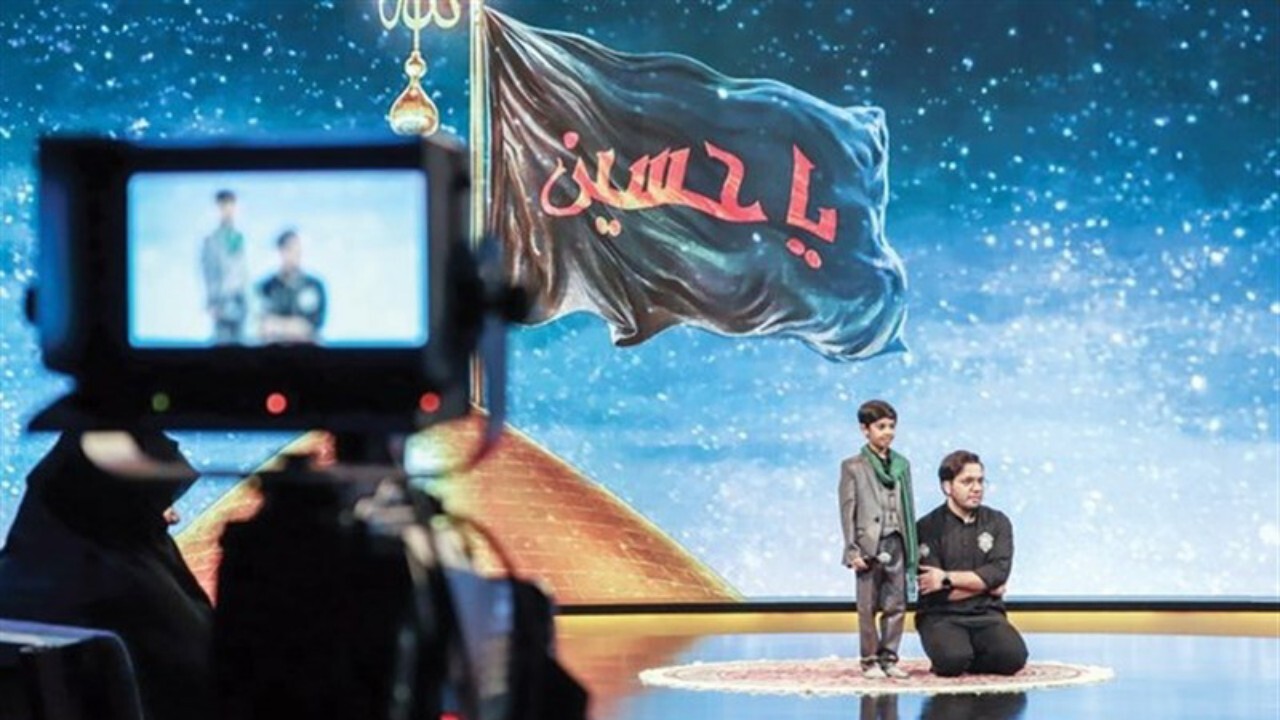 حضور اتباع خارجی در برنامه حسینیه معلی + فیلم