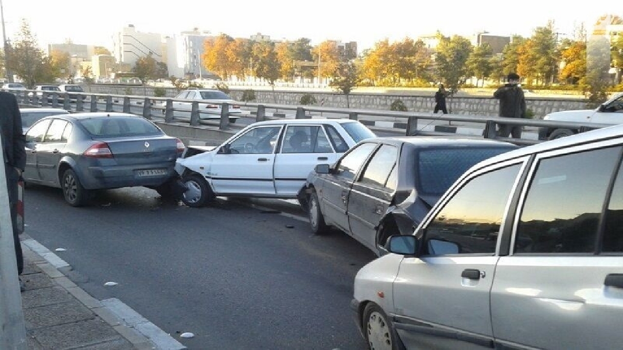 عدم توجه به جلو مهمترین عامل تصادفات درون‌شهری کردستان