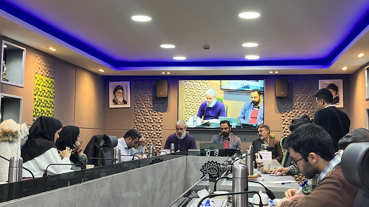 ارسال ۴۲۵ کتاب به جشنواره شعر و داستان انقلاب/ اثر برگزیده جایزه ۲۰۰ میلیونی می‌گیرد