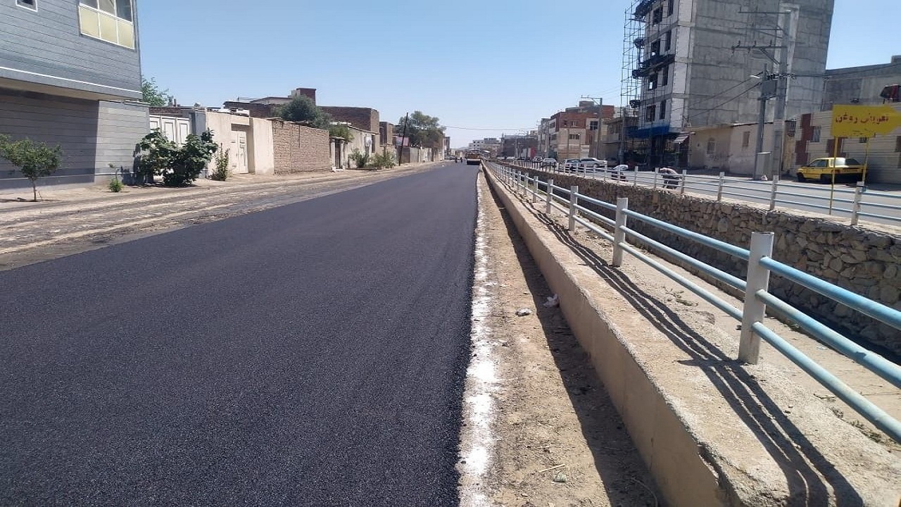 حدود هزار تن قیر رایگان برای آسفالت معابر مورد هدف بازآفرینی شهری زاهدان اختصاص یافت