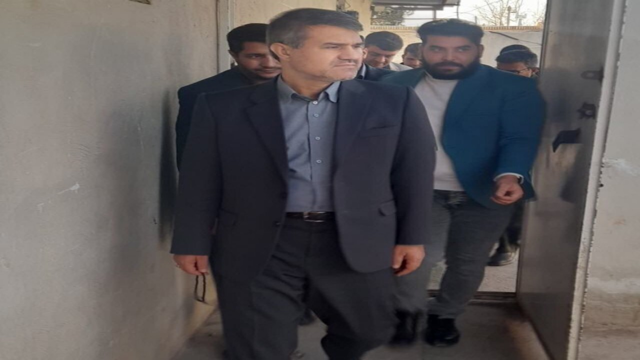 بازدید دادستان کرمان از اردوگاه نگهداری اتباع غیرمجاز