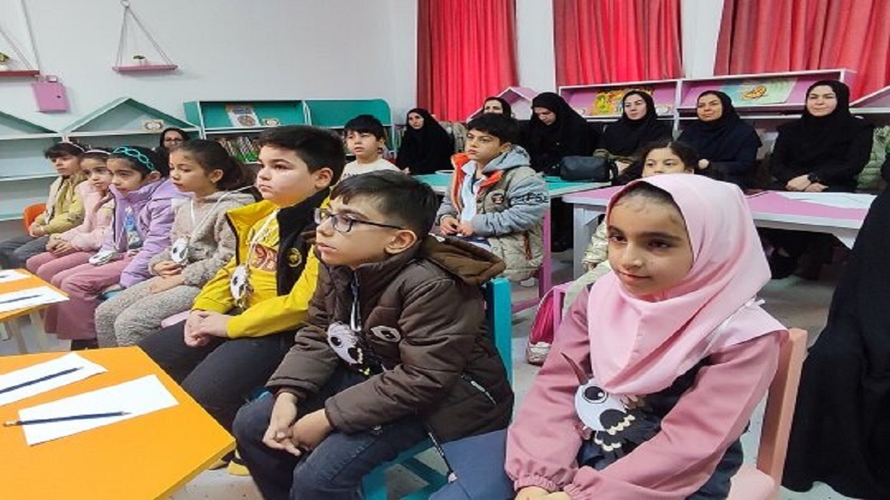 نشان نقره جشنواره هدهد سفید بر گردن پنج منتخب چهارمحال و بختیاری
