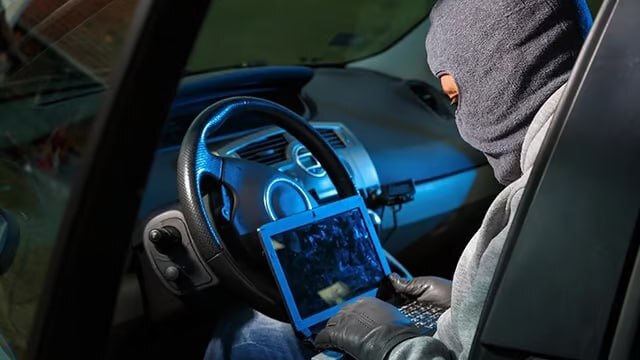 سرقت خودرو&zwnj;ها با استفاده از تکنولوژی/چگونه از خودروی خود محافظت می&zwnj;کنید؟