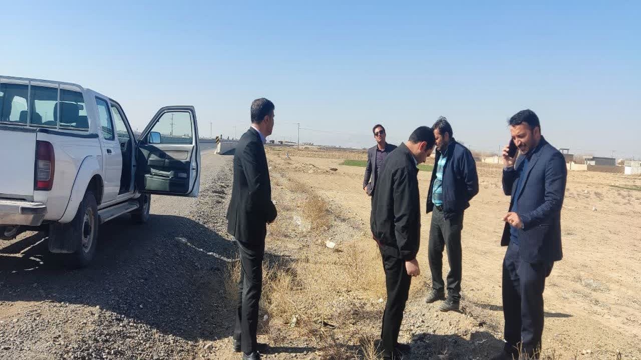 بررسی مشکلات طرح جهاد آبرسانی مجتمع بهمن شهرستان ابرکوه