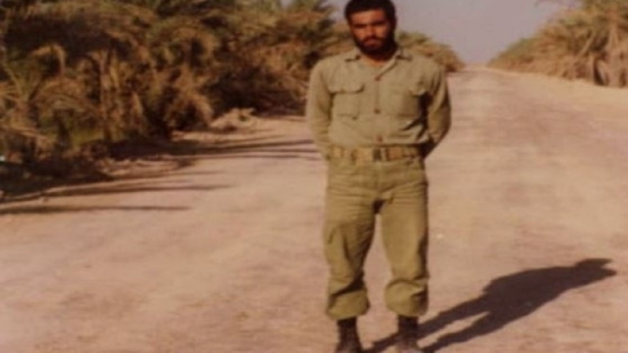 شهید نظرپور تک تیرانداز دوران دفاع مقدس