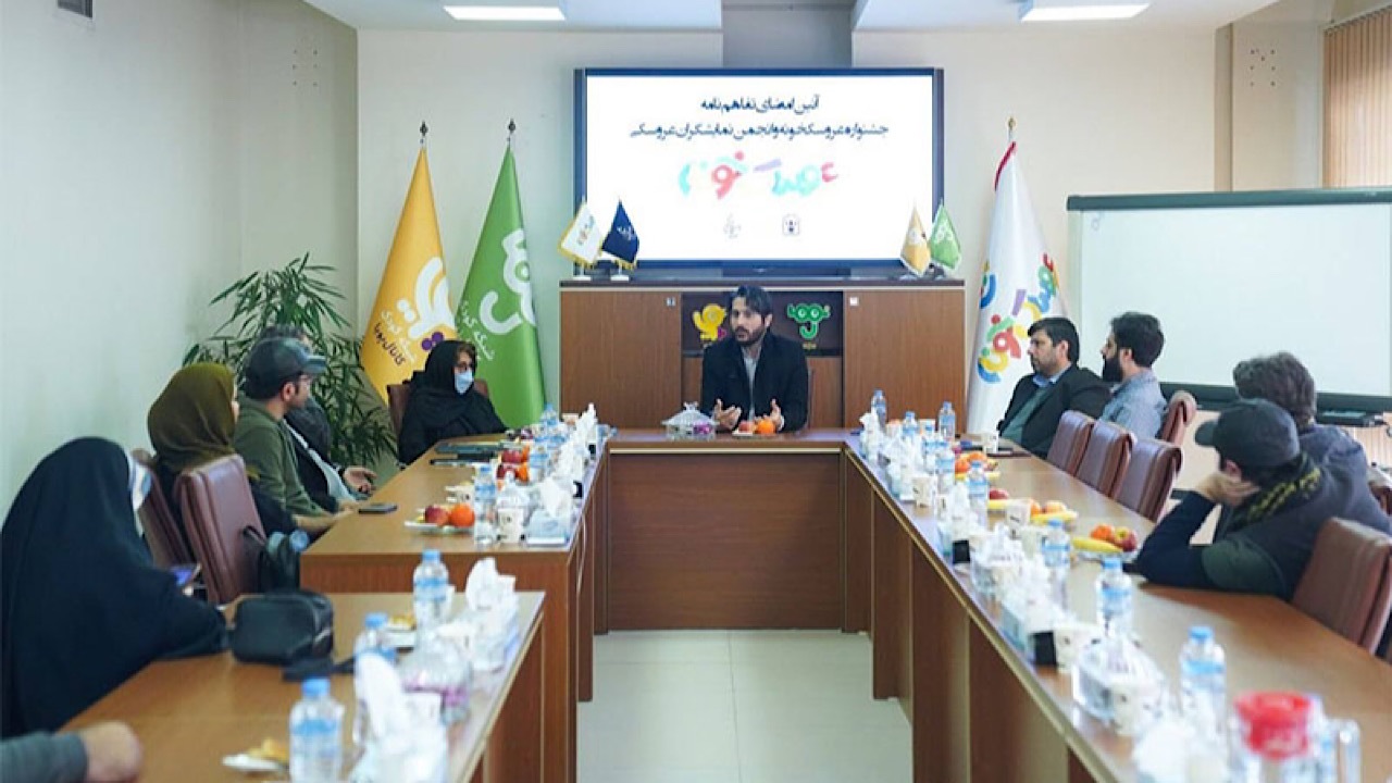 باطنی: از دیرباز خانه‌ عروسک‌ها تلویزیون بوده است