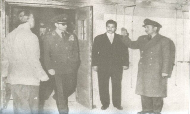 بازدید محمدرضا پهلوی از زندان کمیته مشترک ضد خرابکاری