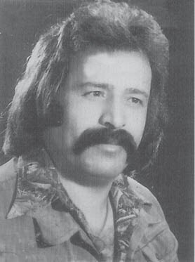 منوچهر وظیفه&zwnj;خواه