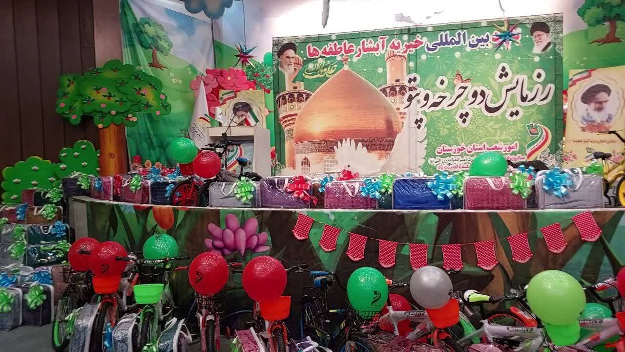 اهدای ۵۰۰ عدد پتو و دوچرخه  به خانواده‌های ایتام خوزستانی