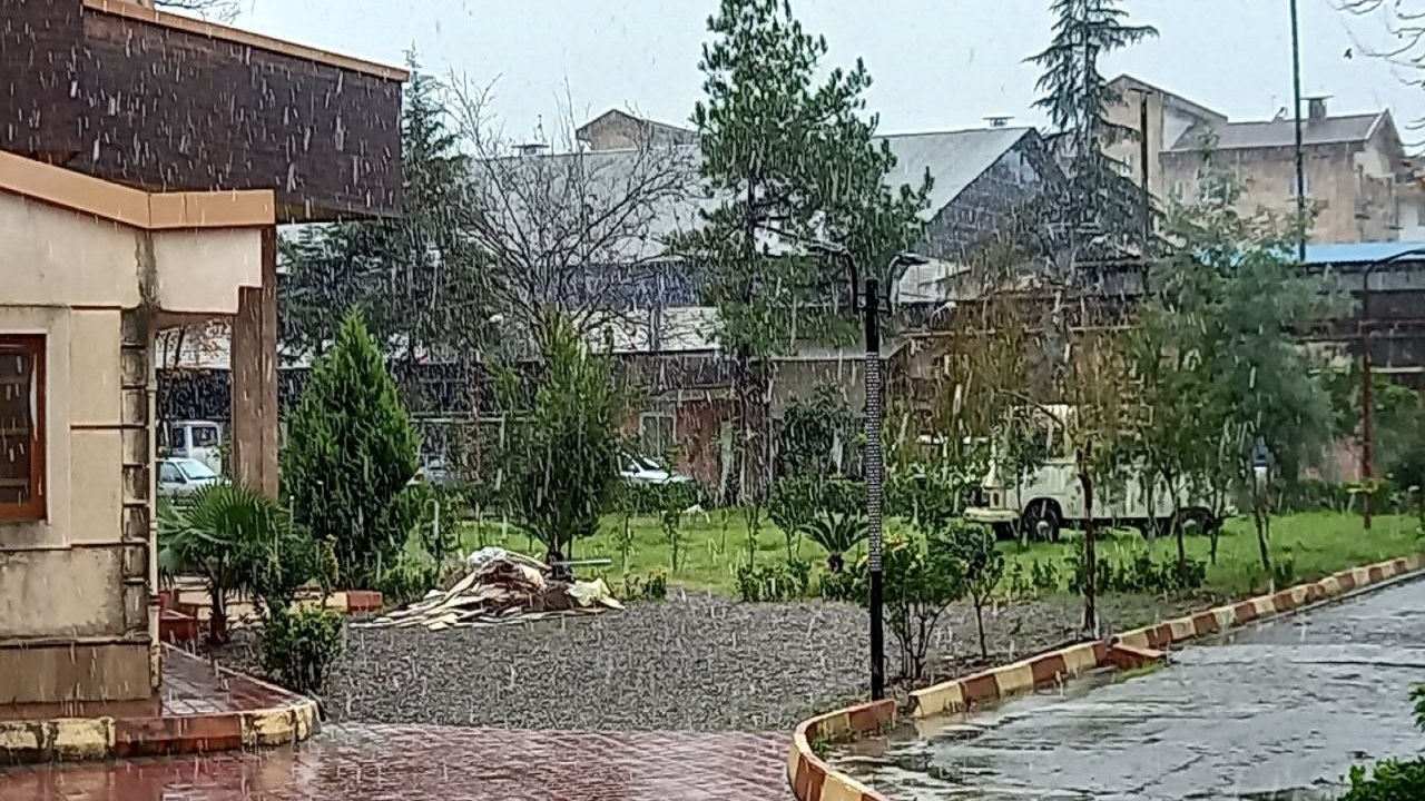 بارش نخستین برف زمستانی رشت
