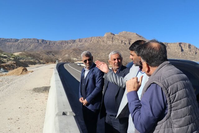 آزادراه جدید شیراز - اصفهان رونق‌بخش جاذبه‌های گردشگری است