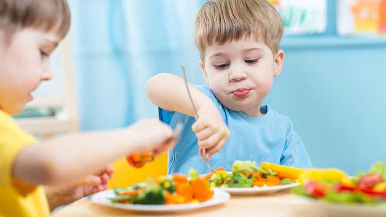 نکات مهم تغذیه‌ای برای کودکان