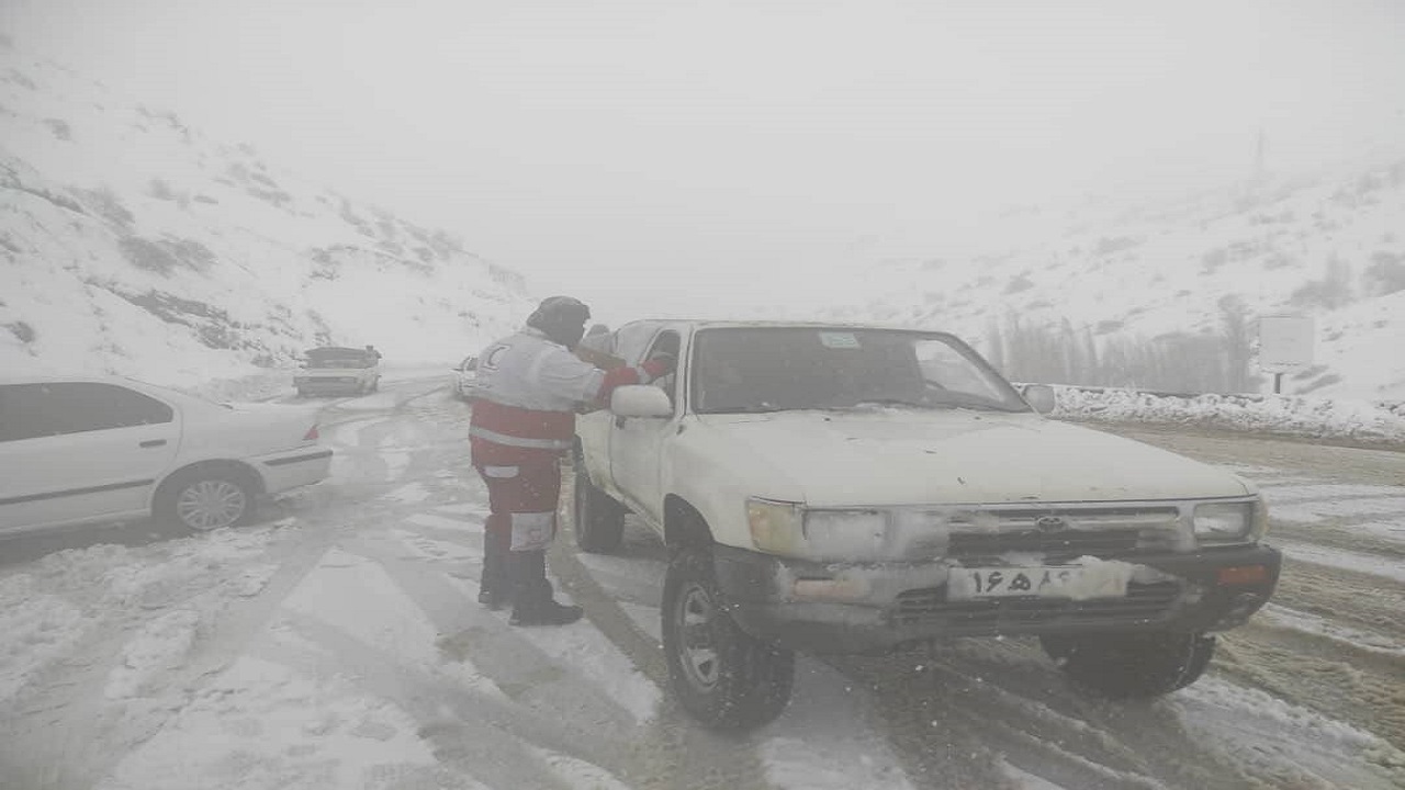 امداد رسانی به ۹۴۳ حادثه دیده در کردستان