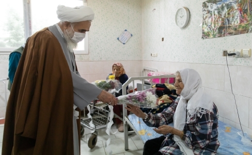 حضور امام جمعه قزوین در جمع سالمندان آسایشگاه خیریه امیرالمؤمنین (ع)