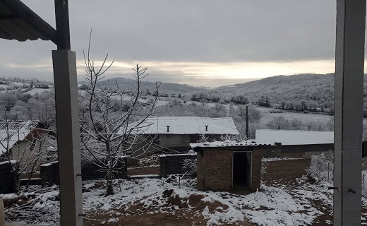 منظره برفی در روستای شیرداری