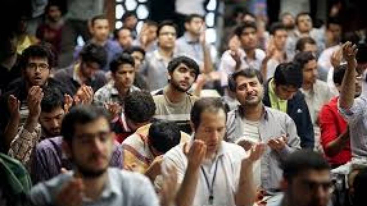 جوانان کوهبنانی پای ثابت اعتکاف ماه رجب