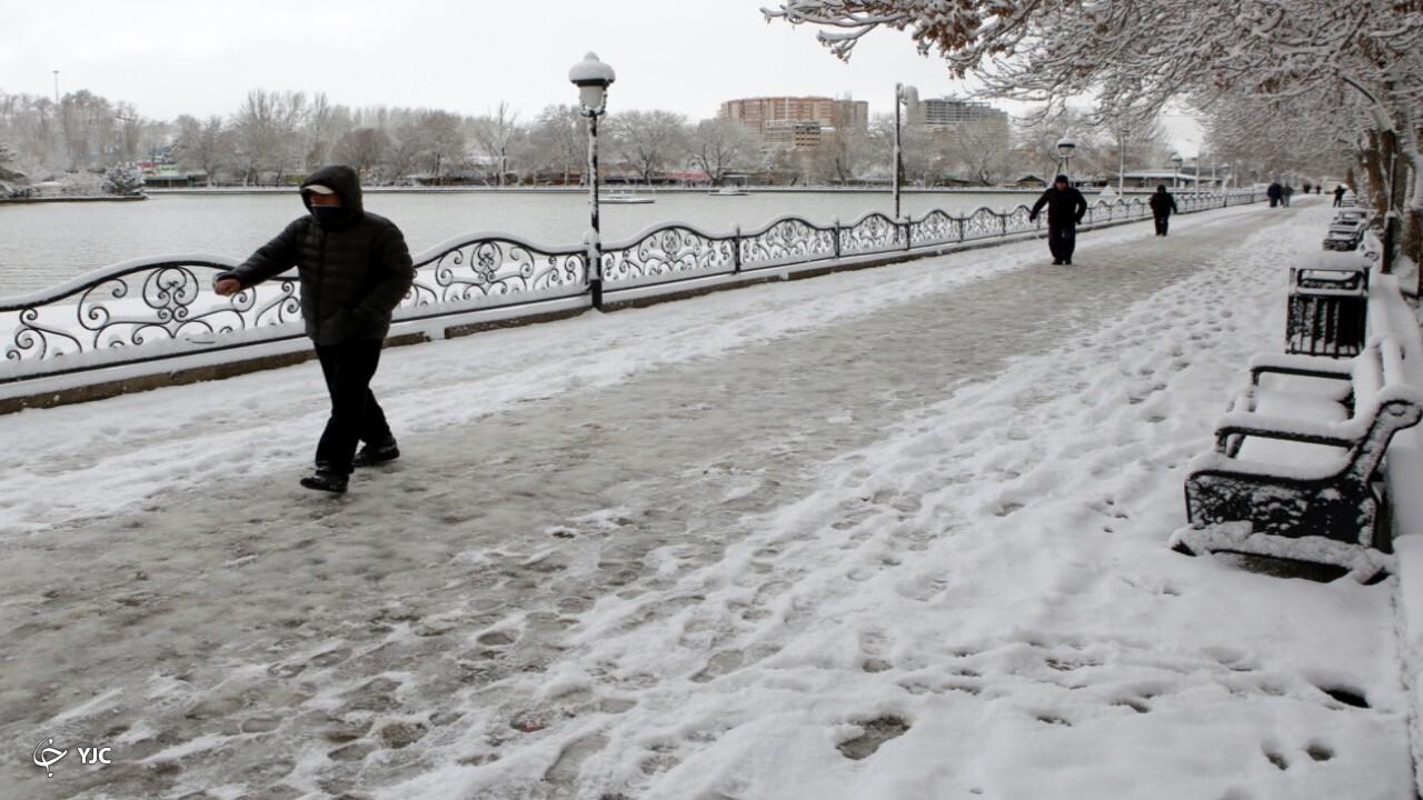 حداقل دما در آذربایجان‌غربی به ۱۵ درجه زیرصفر رسید
