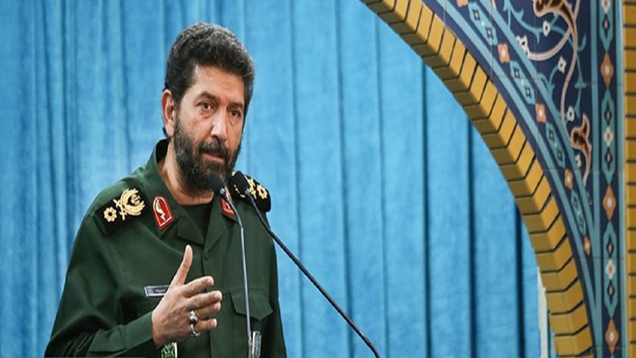 سبک زندگی ایرانی و اسلامی شهدا در جامعه ترویج شود