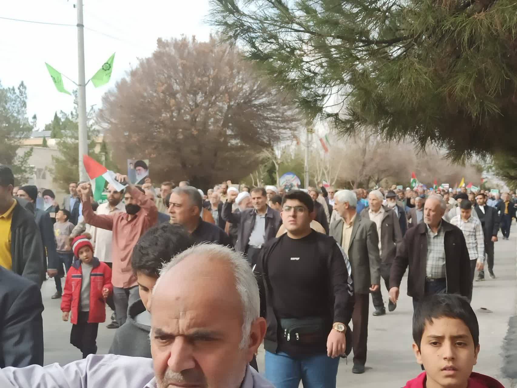 حمایت کرمانی ها از مردم غزه و محکومیت ترور مستشاران نظامی ایران