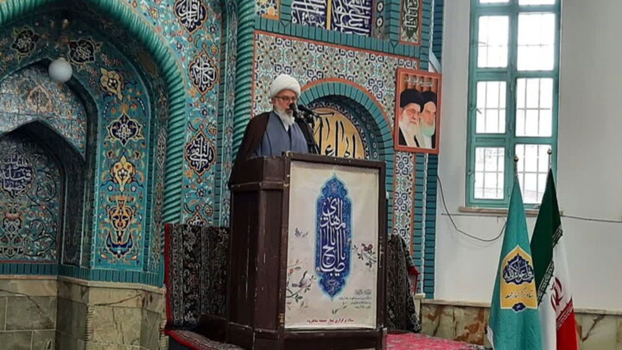مبنا و اهداف انقلاب اسلامی برای نسل آینده تبیین شود
