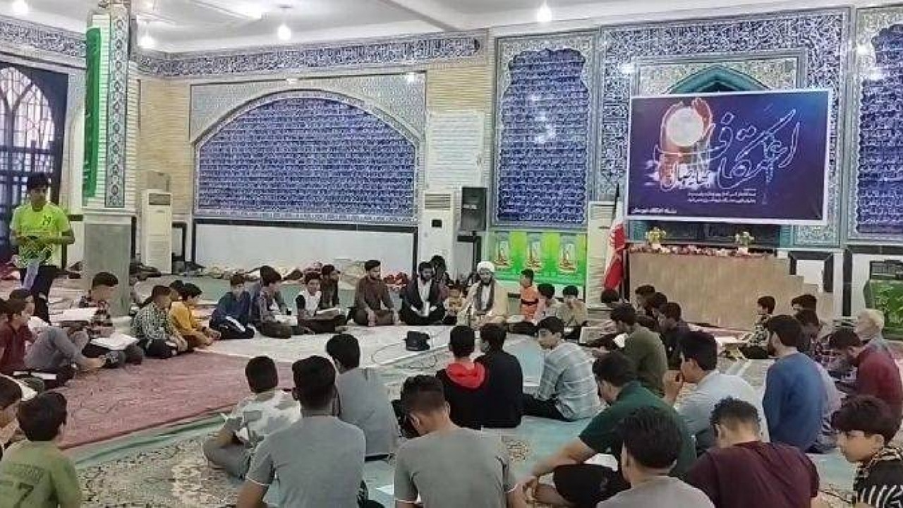 ۸۰ درصد معتکفین فهرج، جوانان و نوجوانان هستند 