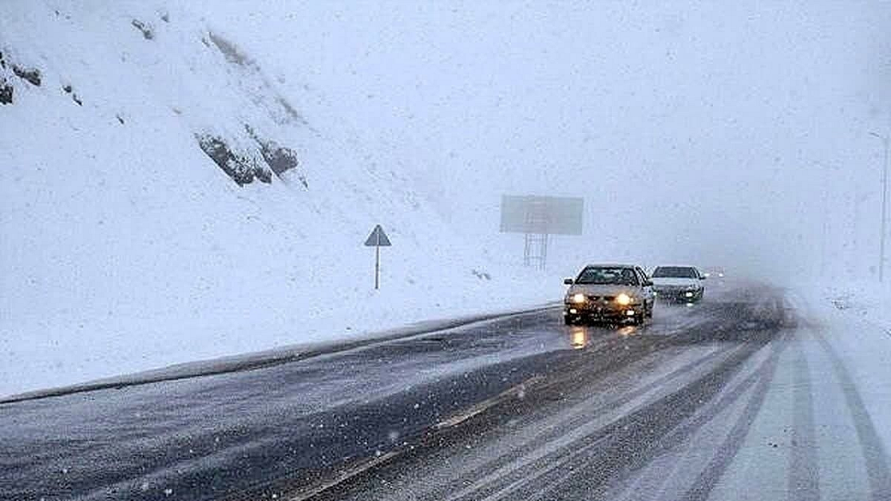جاده‌های استان یزد لغزنده است