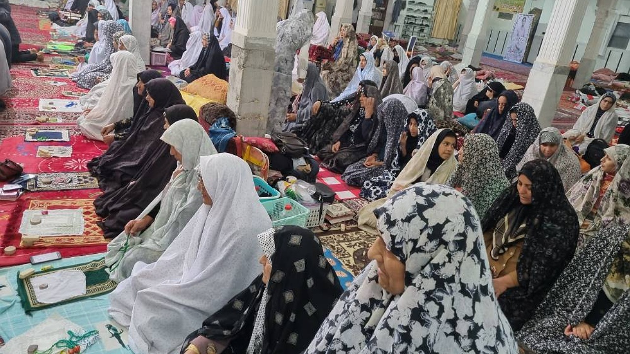 اعتکاف بیش از ۸۰۰ نفر در بخش یزدان آباد