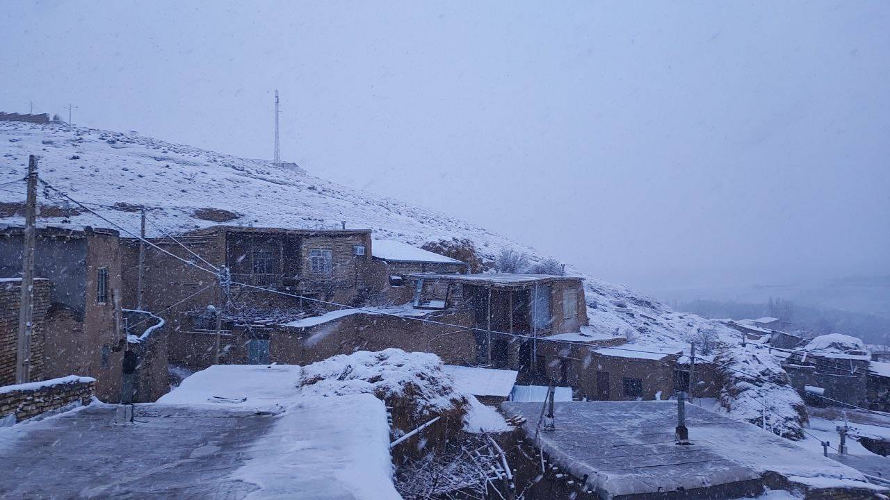 حال و هوای زمستانی روستای توآباد