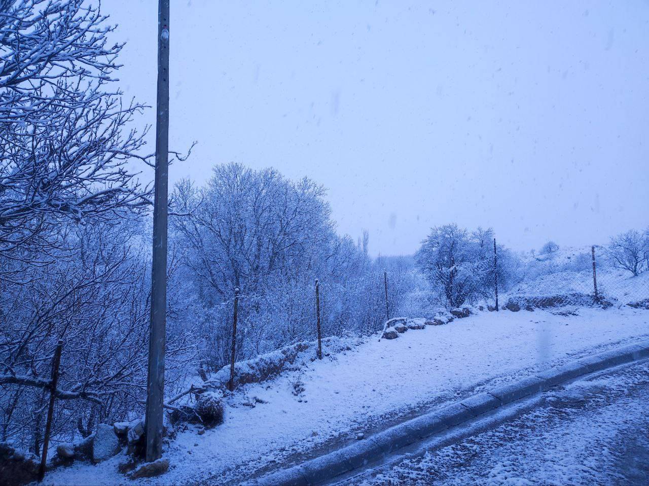 حال و هوای زمستانی در روستای توآباد