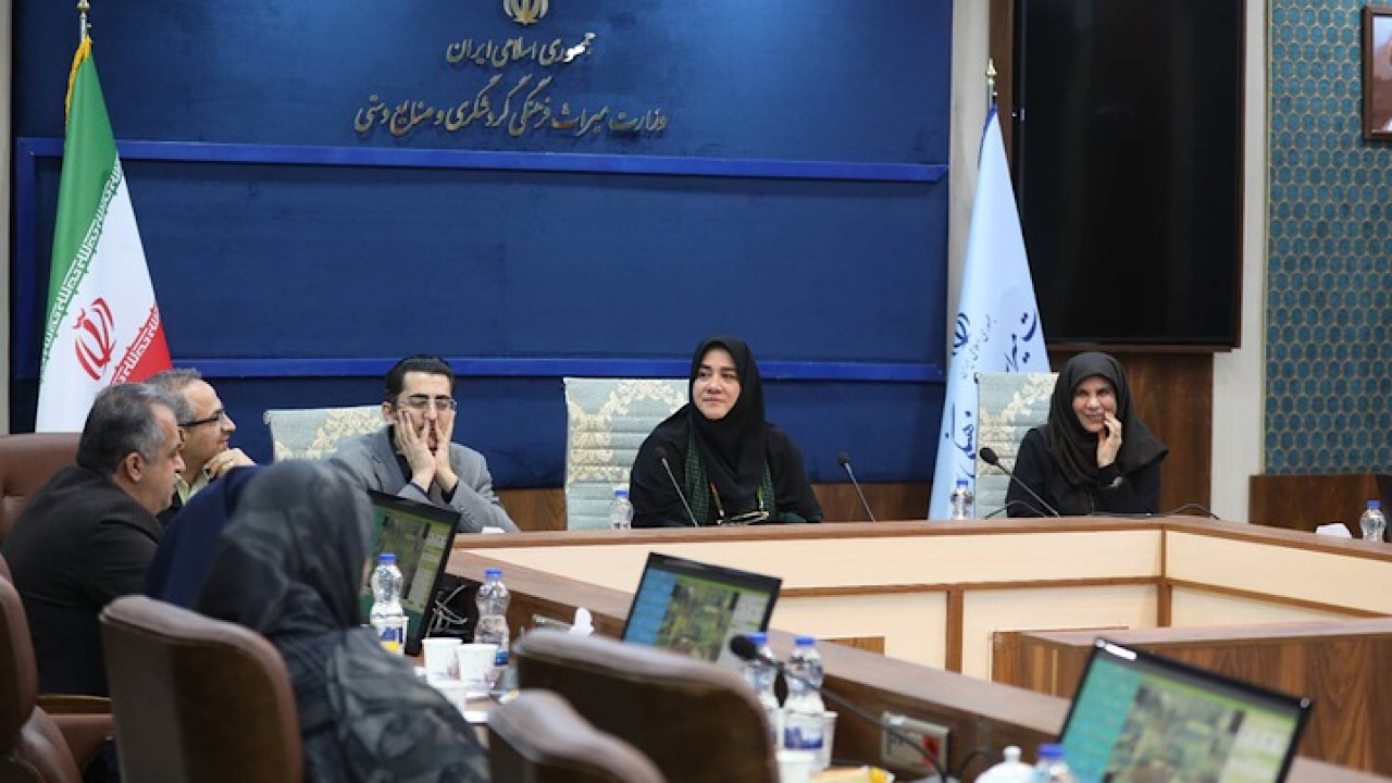 صنایع‌دستی دیگر تزئینی و ویترینی نیست/ برگزاری جشنواره «سرو سیمین» پرقدرت‌تر از قبل