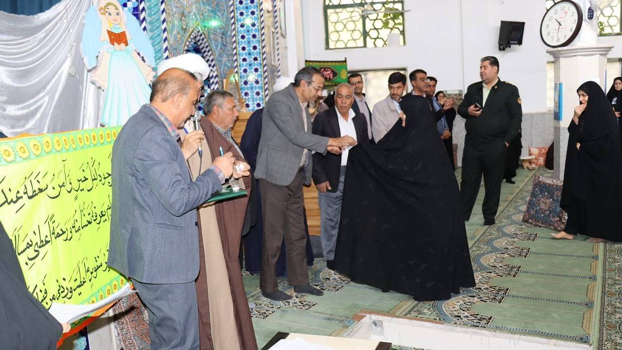 تجلیل از معتکفان نوجوان و جوانِ امین شهری