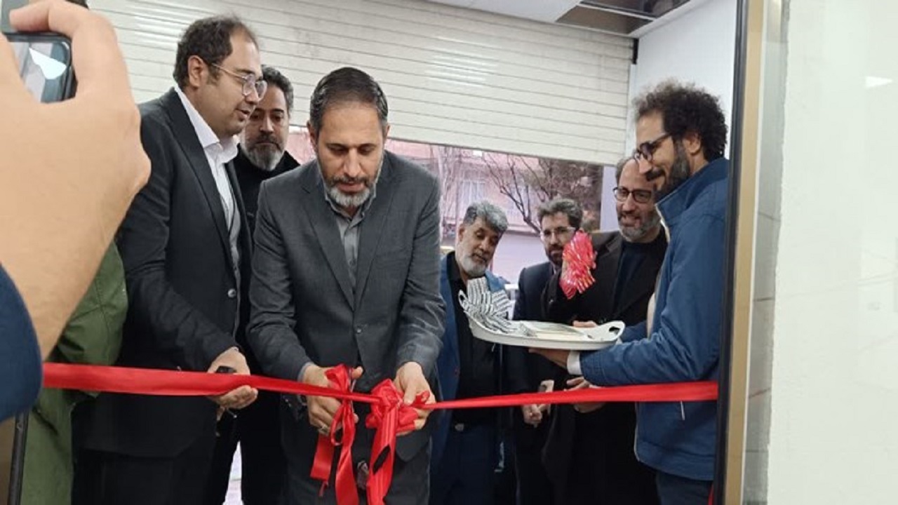 جشنواره هنر‌های تجسمی فجر در کرمانشاه افتتاح شد