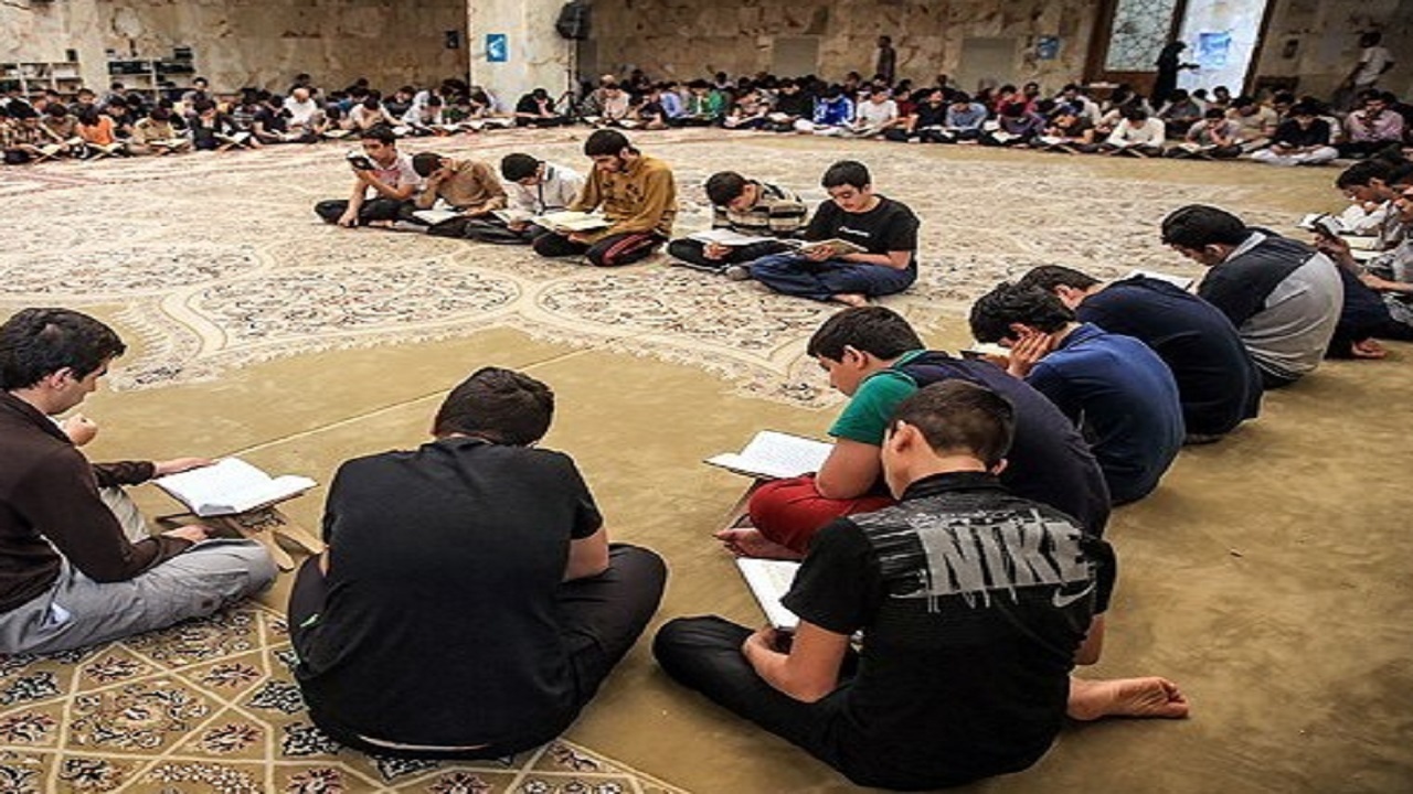 ۱۲۰ دانش آموز در مراسم اعتکاف آستارا شرکت کردند