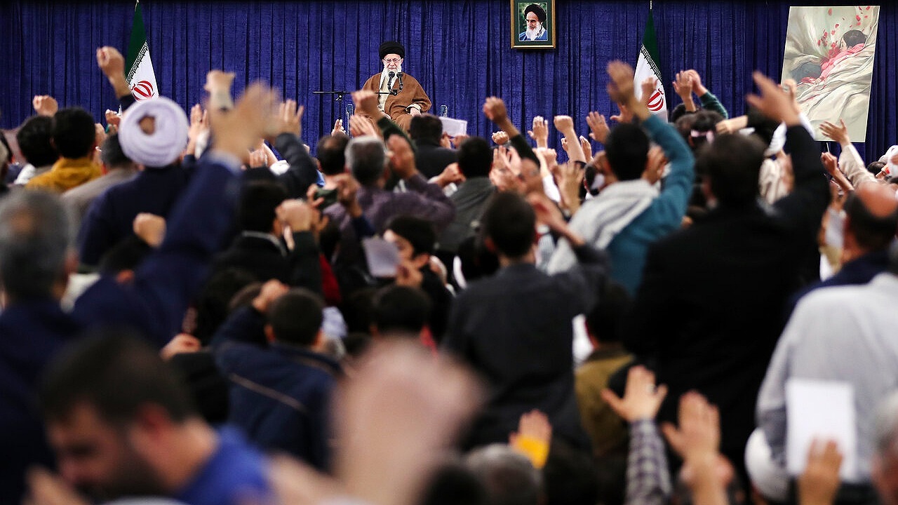 ایجاد اختلاف و دو قطبی کردن مردم! + فیلم