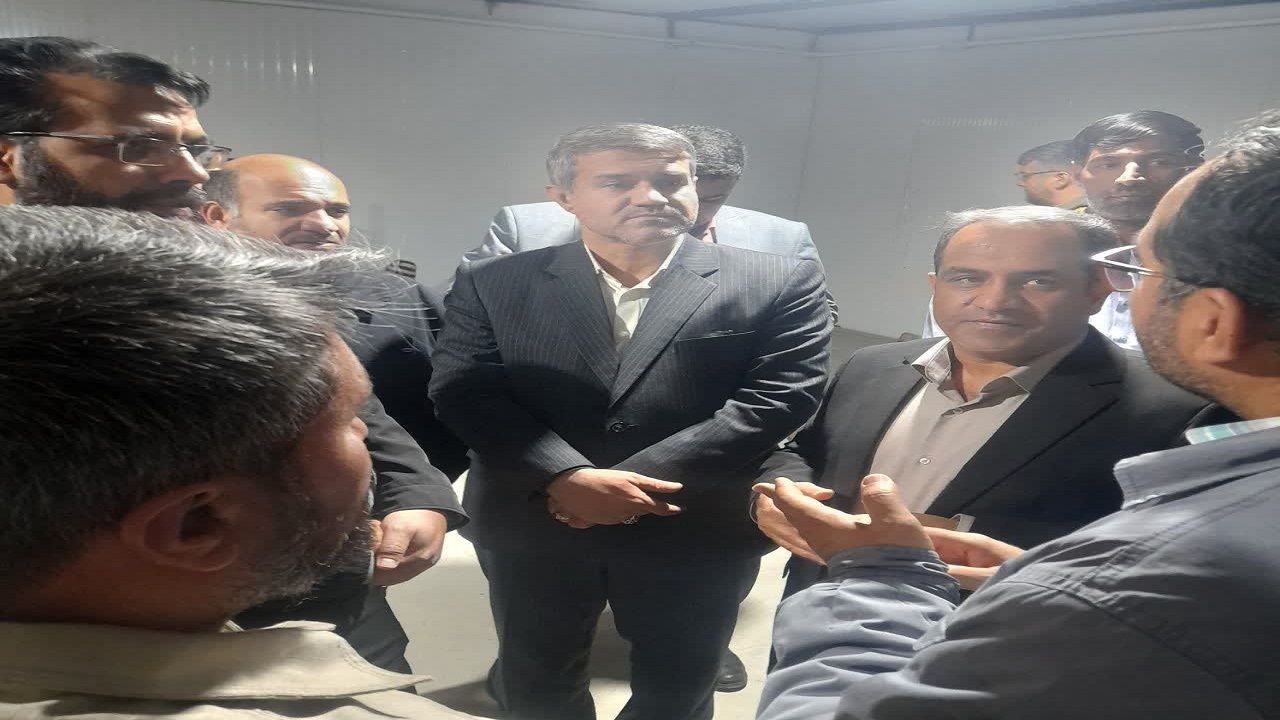 بازدید شبانه دادستان از گرمخانه شهر کرمان