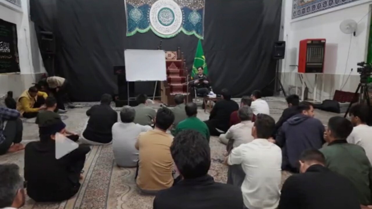 اعتکاف اتباع افغانستانی در مشهد + فیلم