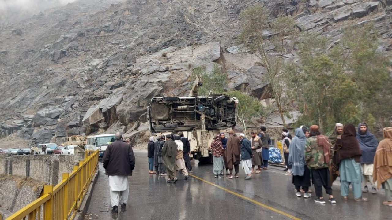 ۲۴ کشته و زخمی بر اثر حادثه ترافیکی در لغمان