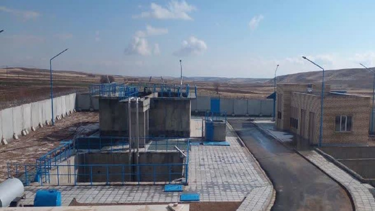 بهره برداری از تصفیه خانه فاضلاب روستای قروچای دهگلان در دهه فجر