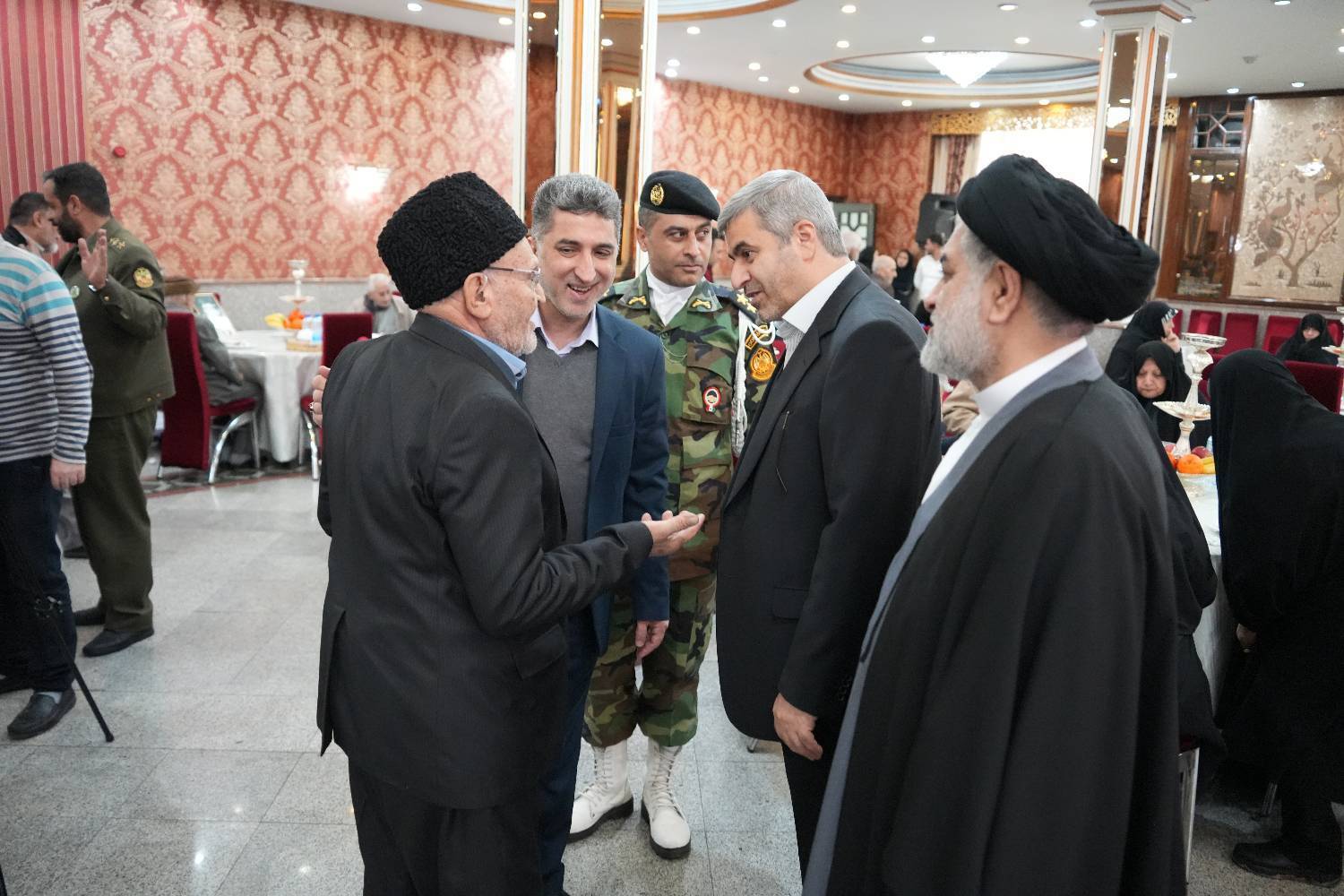 تجلیل از پدران حیدری