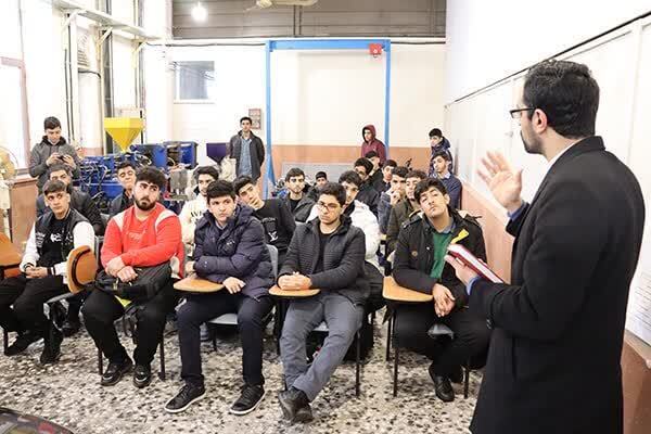 حضور دانش آموزان در دانشگاه صنعتی نوشیروانی