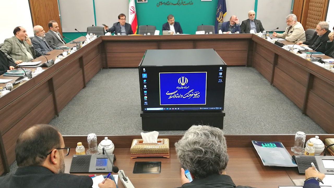 خزاعی: در جشنواره فجر ۴۲ فیلم‌های سیاه‌نمایی و تلخ نداریم